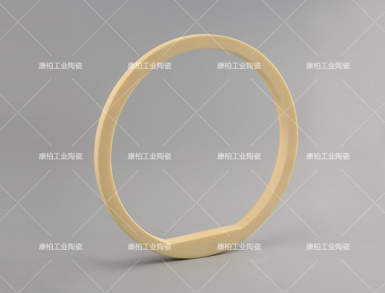 氧化鋁陶瓷有哪些優(yōu)勢？